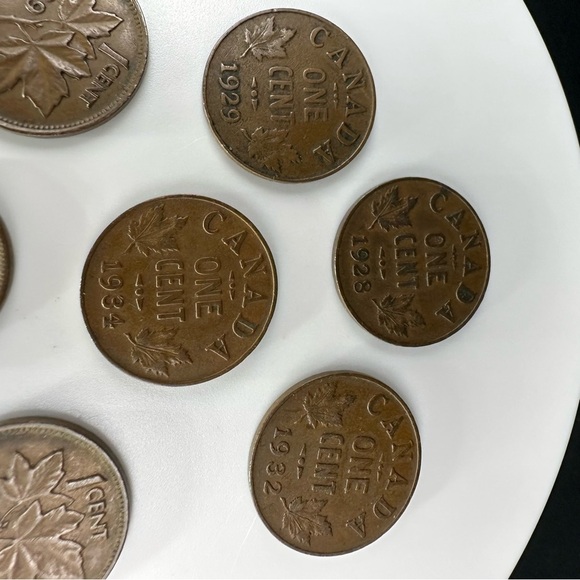 Lot of 7 Vintage Canadian Pennies – 1928 to 1947 – George V & VI – Historic Copp - Picture 9 of 12